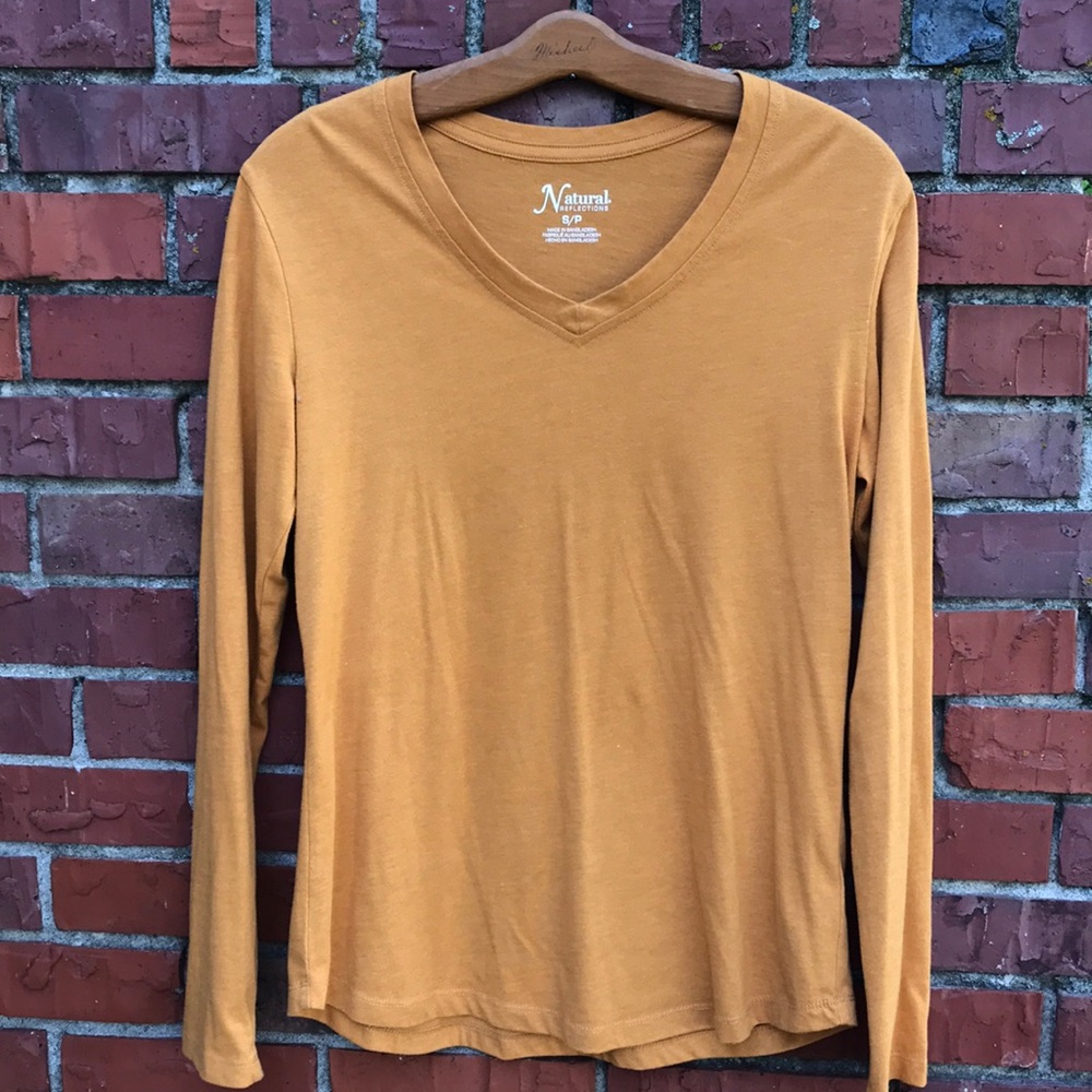 Natural Reflections Gold Long Sleeve V-Neck T Sm